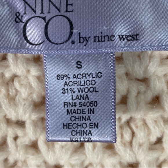 Nine & Co Vtg Beige Small Crochet Granny Knit - Picture 3 of 6
